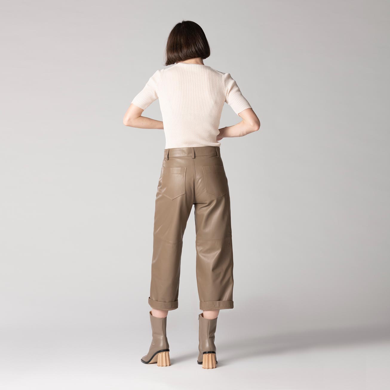 Gen Crop Pants – Erde