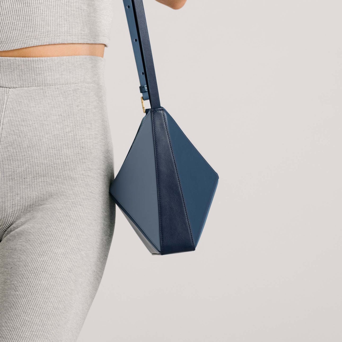 Kleine umwandelbare Flex-Tasche – Denim